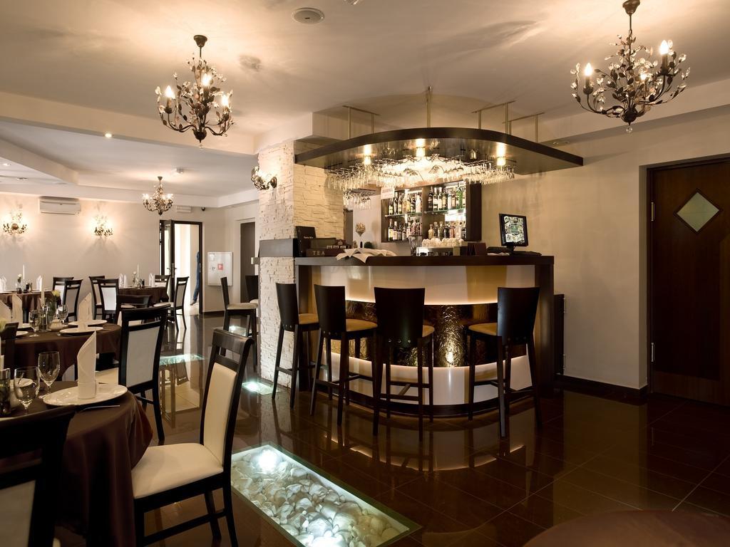 Hotel Constancja Czestochowa Ngoại thất bức ảnh