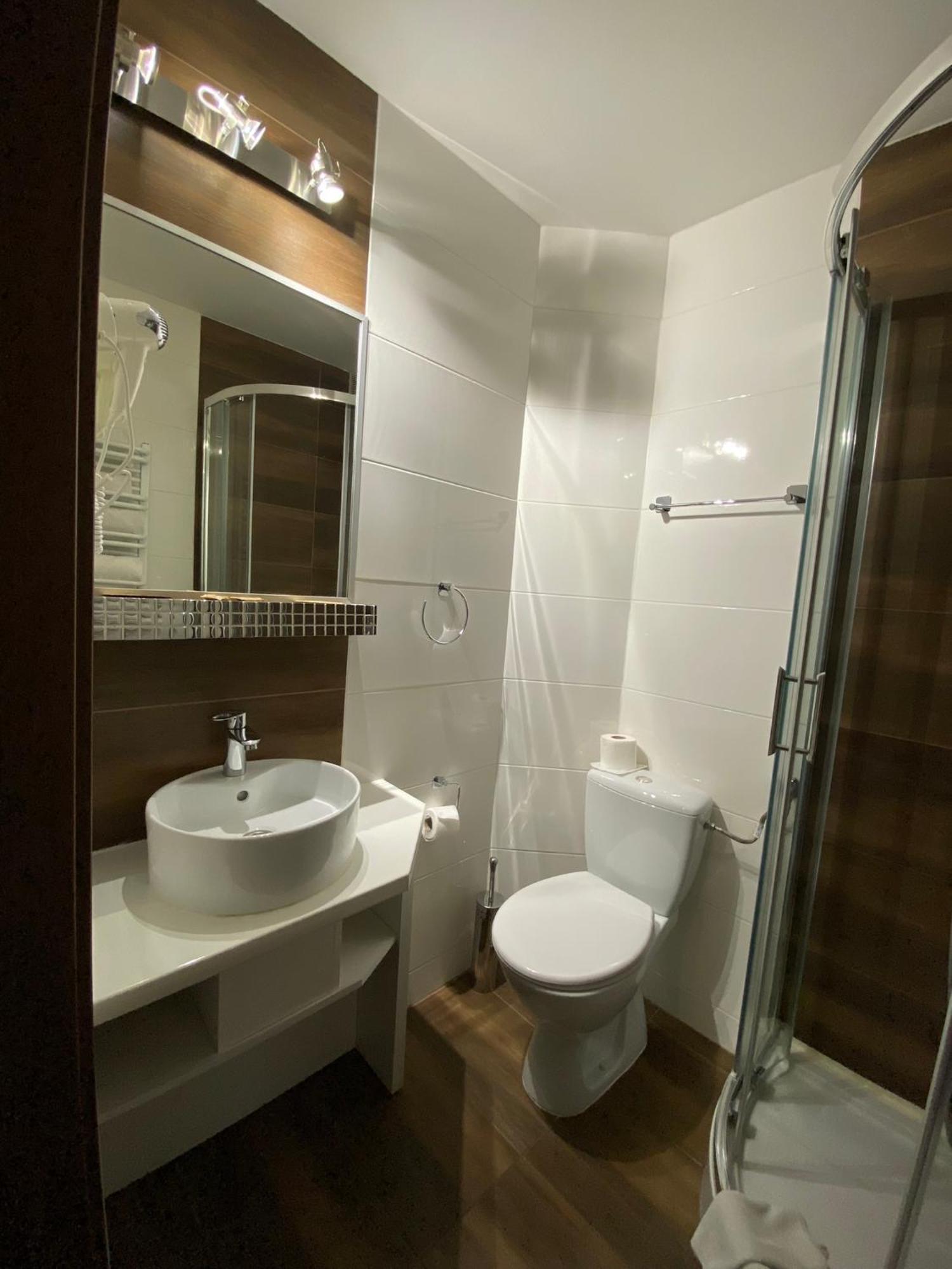 Hotel Constancja Czestochowa Ngoại thất bức ảnh